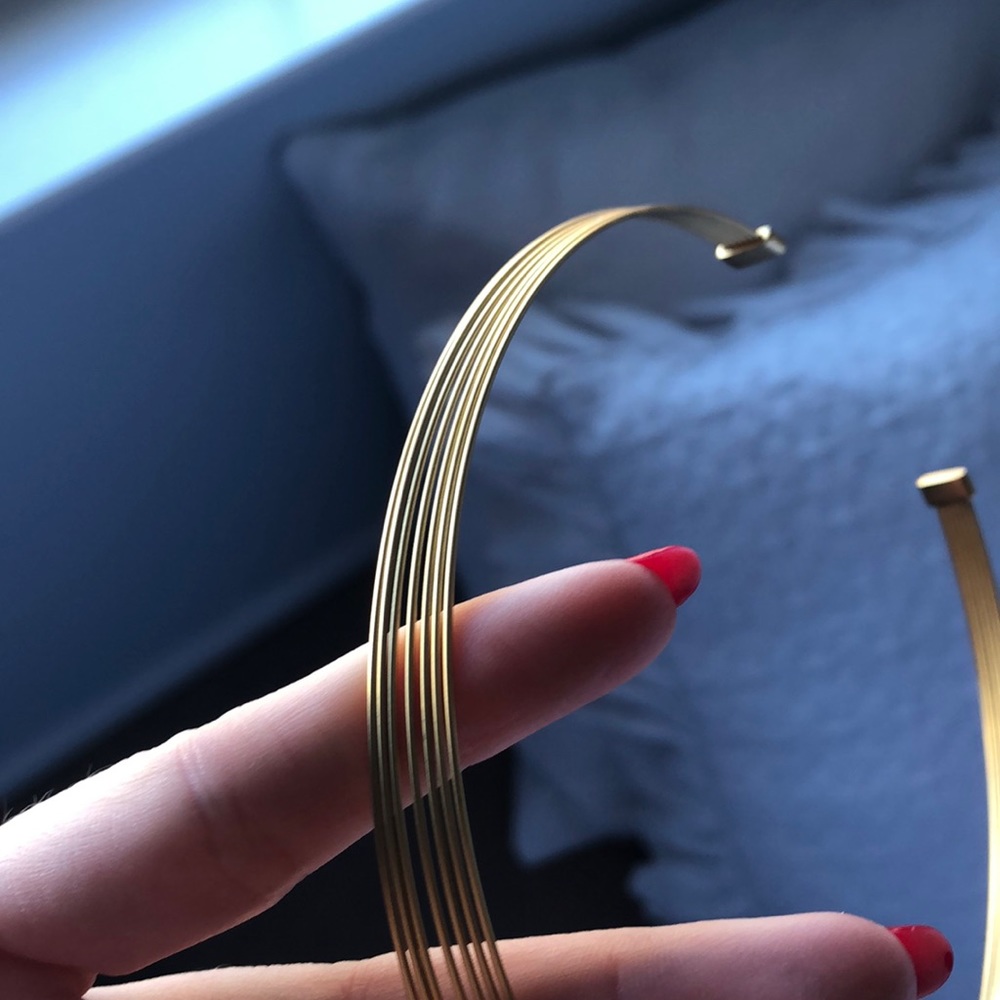 Gold Necklace - Picture 3 of 4